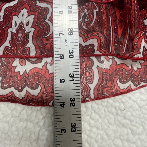Women’s Cato 14/16W Red/White Shear Paisley Blouse - Picture 12 of 13